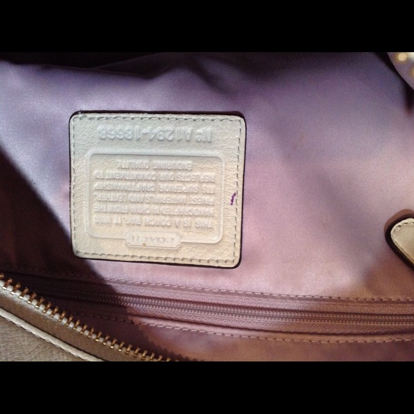 Coach - Picture 7 of 8